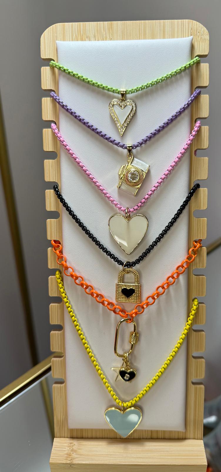 ✨Heart ♥️ and camera 📷 colors necklaces✨